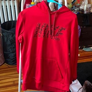 Red NIKE therma for hoodie